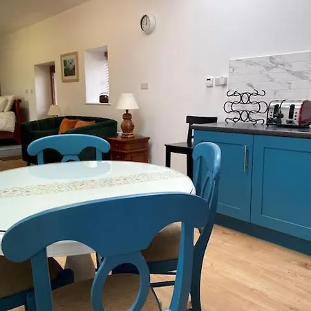The Stables - Apartman Dingle